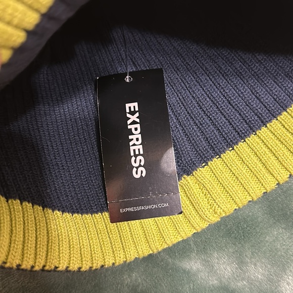 342. 100 % cotton New with tags Express  beanie cap - Picture 5 of 5